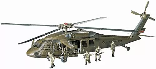 172 US Army UH-60A Black Hawk Plastic Model D3