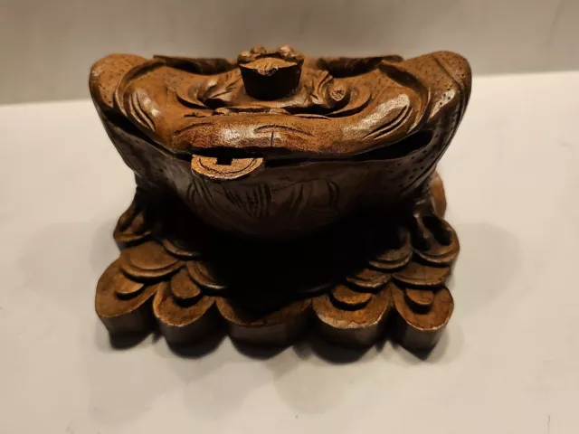 Vintage wooden Chinese Frog antique carvings wood carved boxwood -  Rare🐸
