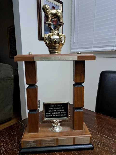 Dog Trophy- 1995-2000. Best Of Breed . In Memory Of Can./Amer. Champions Dog Trophy- 1995-2000. Best Of Breed . In Memory Of Can./Amer. Champions