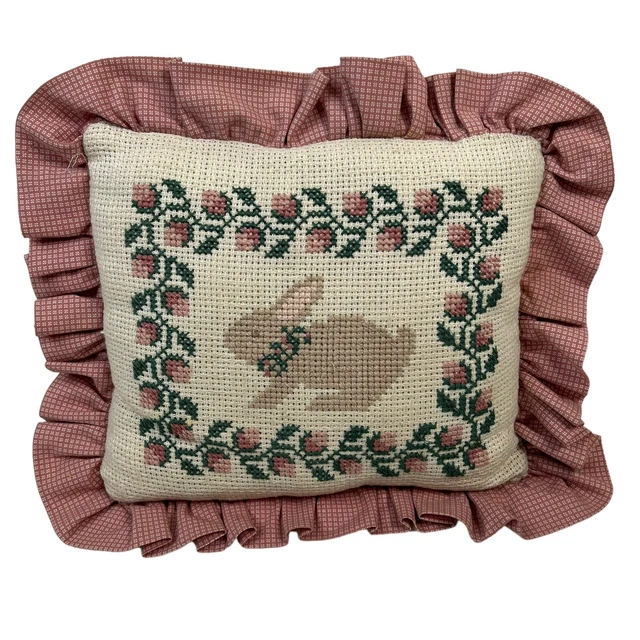 Almohada con aguja de colección punto de cruz conejo volante floral hecha a mano rosa