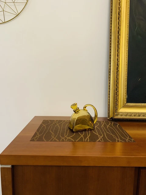 Magnifique Petite Carafe En Verre Jaune Avec Son Bouchon Art Deco