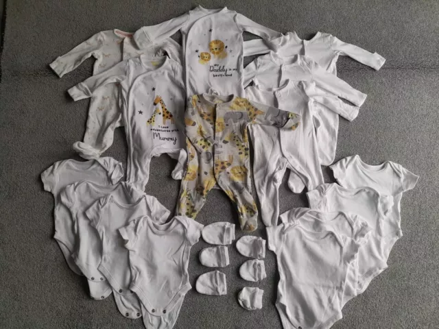 Newborn Baby Clothes Bundle / Boys / Girls / First Size  / Up To 1 Month