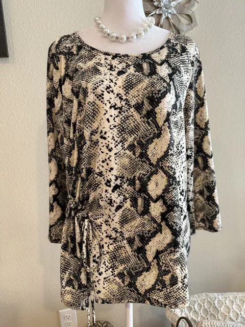 NY Collection Women’s 3/4 sleeve ruched Snake Skin pattern blouse - Sz XL