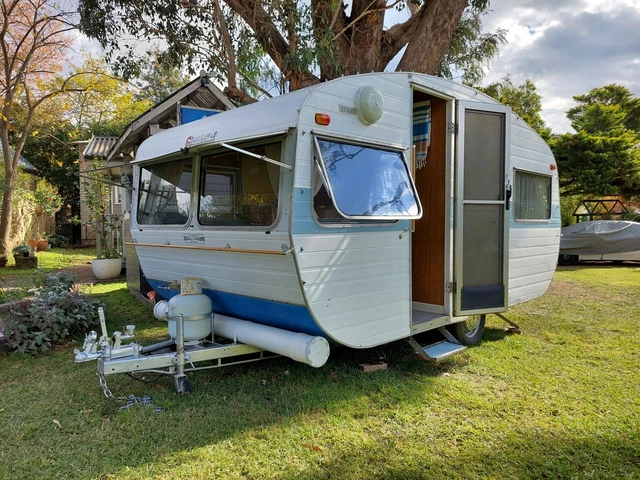 Classic Franklin Regent Caravan 1973. Registered to 30/08/24
