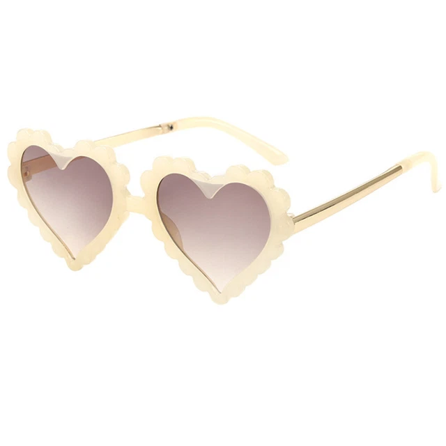 Occhiali da sole Cat-Eye a forma di cuore novità occhiali amore occhiali da liquore