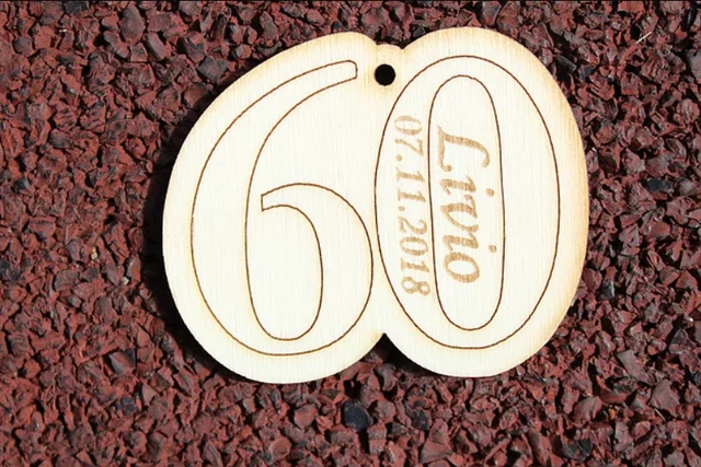 60 ANNI COMPLEANNO Festa Segnaposto Bomboniera Unisex Lui Lei Legno 