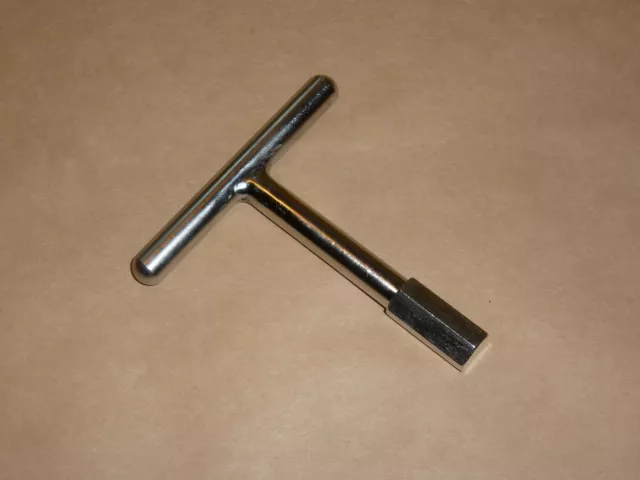 Ducati Bevel Single Twin Engine Case Plug TOOL Wrench 250 350 450 750 860 900 Ducati Bevel Single Twin Engine Case Plug TOOL Wrench 250 350 450 750 860 900