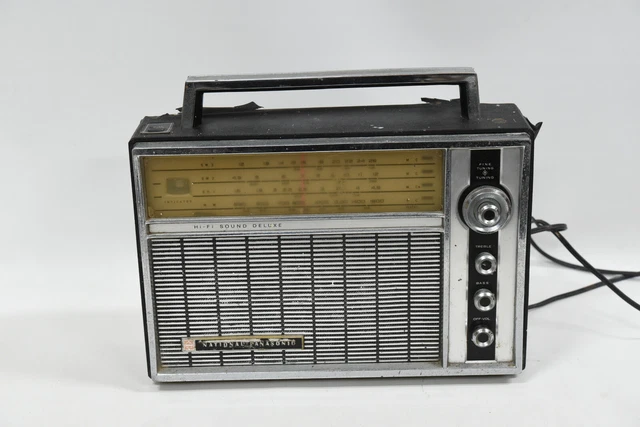 NATIONAL PANASONIC HI-FI Sound Deluxe 4-Band 9-Transistor