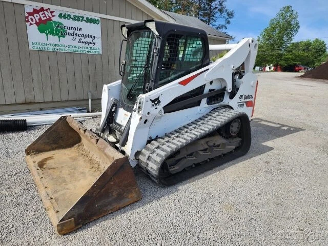 16 Bobcat T750 Track Skid Steer Loader, 1,552 Hours