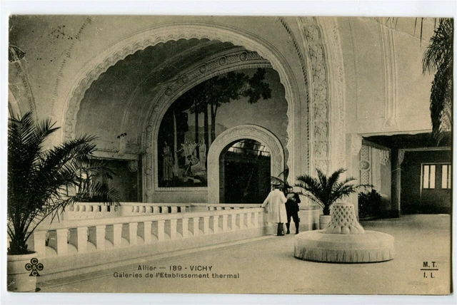 CPA 03 Allier Vichy Galeries de l'Establishment Animated Thermal