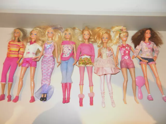 8 x Vintage 1999 Bundle Job Lot Mattel BARBIE Dolls with Clothes