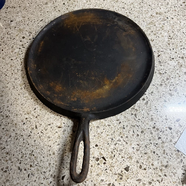 Vintage Wagner Ware Sidney -O- Cast Iron Round Griddle Skillet # 1109 D 10" Inch
