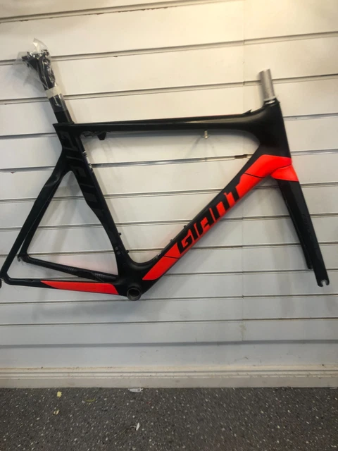 Kit Cadre Carbone Giant Propel – M/L – Fourche, Potence, Tige Selle – Super état
