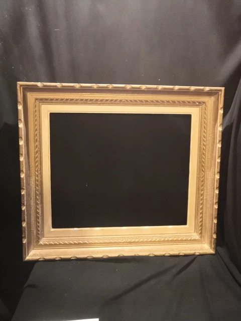 Cadre Photo Doré Montparnasse – 34.7 X 44.9 Cm – Aspect Ancien