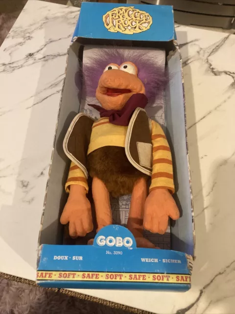 Vintage 1984 Jim Henson Fraggle Rock bendy toy - Gobo maroon cravat