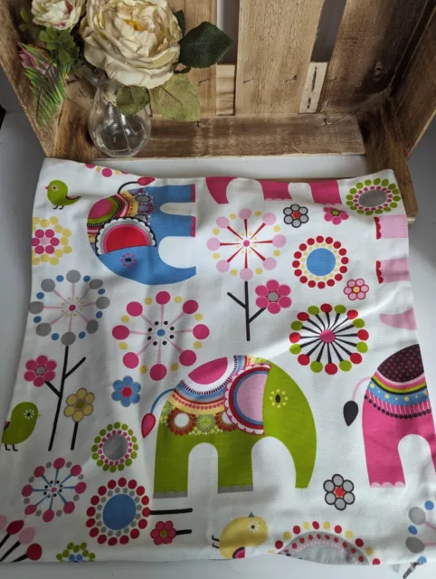 Cubierta de cojín de elefante multicolor brillante hecha a mano para niños 15" cuadrada