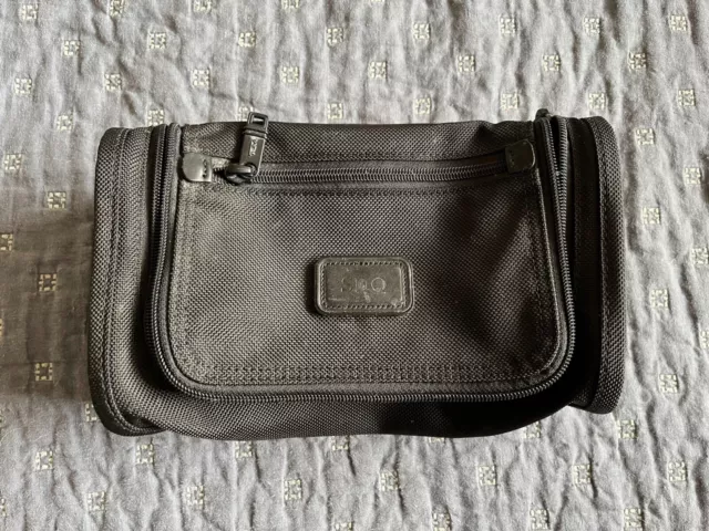 TUMI Alpha Toiletry Travel Bag Luxury Designer Ballistic Nylon Good Condition