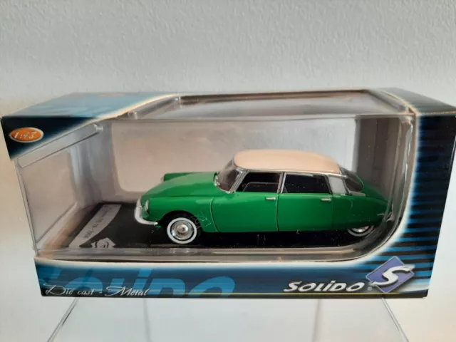 Voiture Citroën DS 19 1956 -  échelle1/43 - blanc/vert - Solido