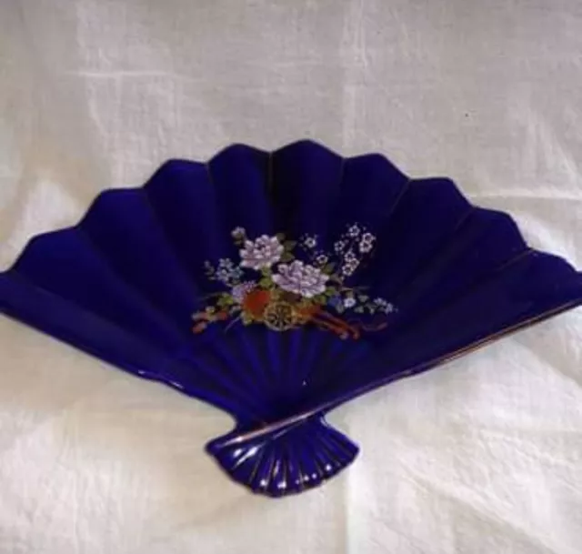 Collectible Hand Painted Lotus/Daisies Cobalt Blue Fan Shaped Ceramic Soap Dish