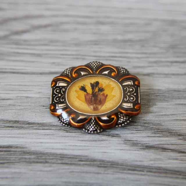 Broche Ancienne Camée Vintage - Scène Galante Résine - Bijou Fantaisie Femme - Réf. 5031