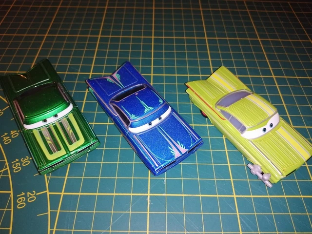lot de  voitures cars disney pixar  mattel metal  d occasion
