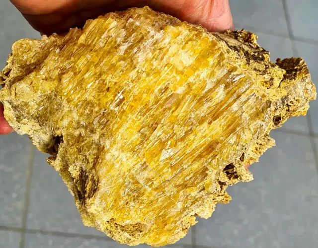 Calcit / Honigcalcit - Rüssingen - Rheinland-Pfalz Kristalle Gesteine Mineralien