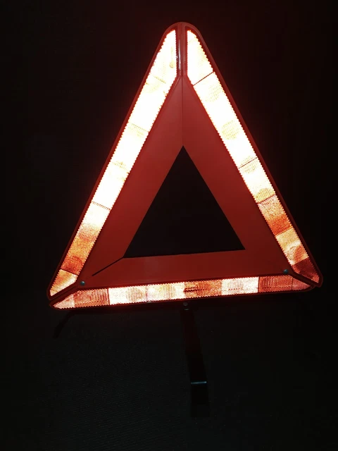 Triangle de présignalisation route accident neuf