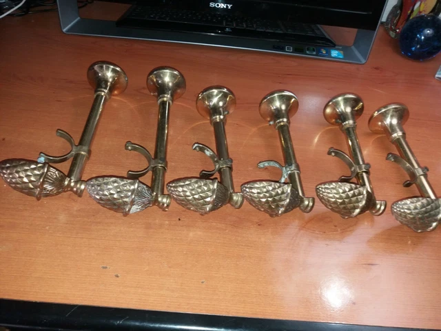 6 curtain rod doors. Very good state . Opportunity . Empire-style. 4