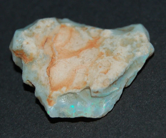 Edelopal#3, etwas opalisierend