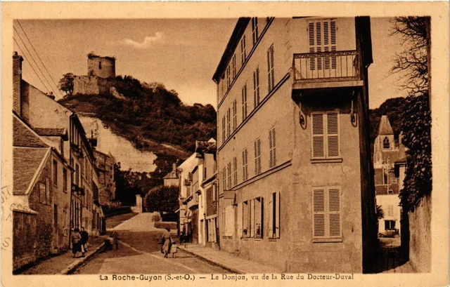 CPA La Roche-Guyon (S.-et-O.) -La Donjon,vs de la Rue du Docteur-Duval (290759)