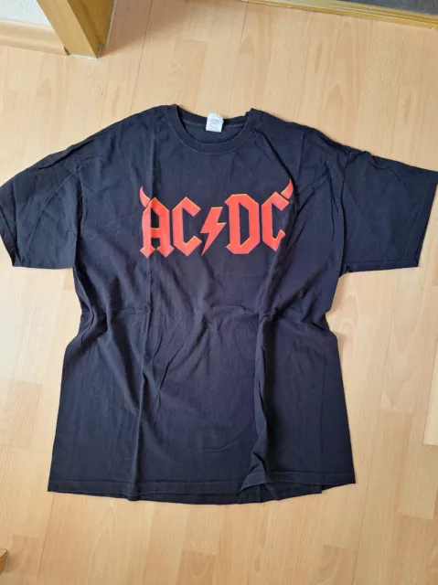 ACDC T-Shirt XXL = 56 "IN ROCK WE TRUST" Europa-Tour 2016 Fanartikel WIE NEU