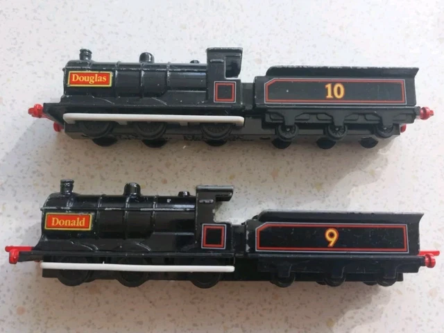 THOMAS THE TANK Engine & Friends Ertl diecast Donald no. 9 & Douglas no ...