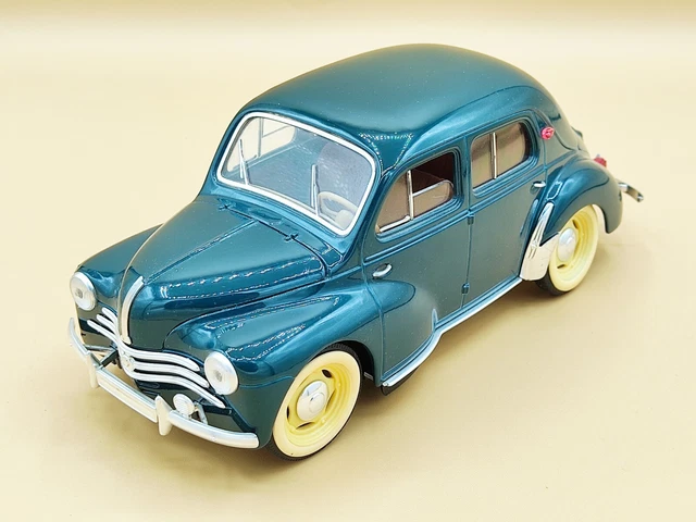 1/17 (no 1/18) Renault 4CV Vert 1954 Solido ref: 8204