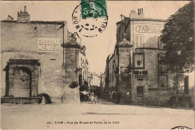 Riom - Rue Saint-Amable à Riom