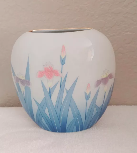 Flat Oval Porcelain Otagiri Floral Blue Iris Vase White Pink