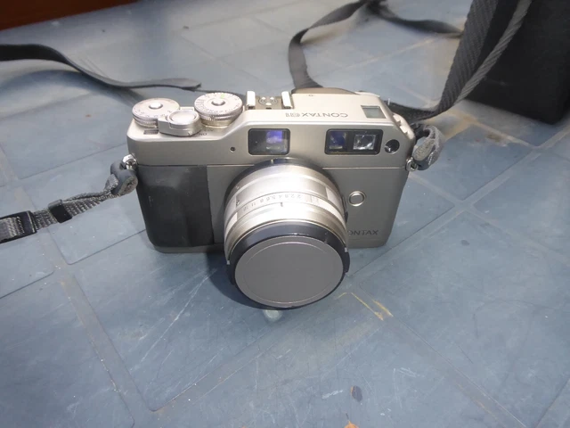 Contax G1 mit Objektiv: Carl Zeiss Planar 2/45 T* Kamera: Contax G1