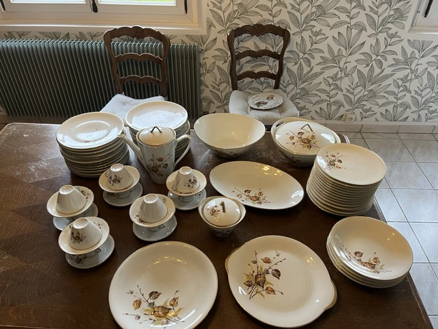 12 assiettes à potage - Service de table porcelaine de Limoges - Jean Pouyat - Fin 19e siècle | Lignes croisées