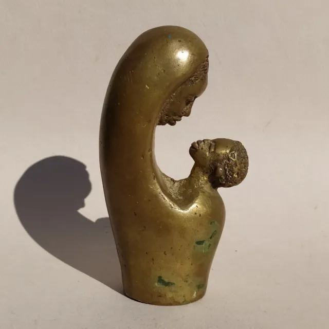 Statue africaine en bronze- la femme et son enfant 3