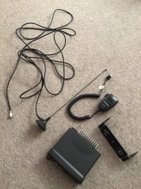 Motorola CB Radio GM340 VHF with microphone, aerial and mount.
