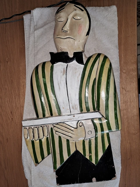 Joli Buste En Bois D'un Serveur Annees 1920/30 Provient D'une Brasserie Nicoise