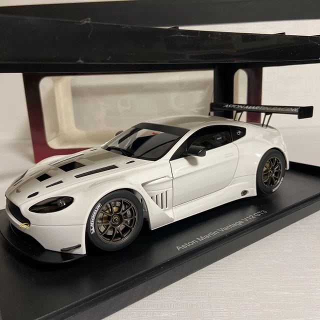 Autoart Aston Martin V12 GT3 - 1/18, Version Body, Miniature De Collection Occasion