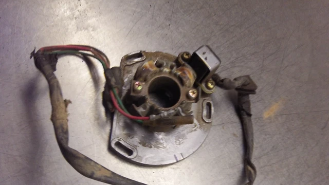 2002 KTM 250 SX Stator w Backing Plate T4-4