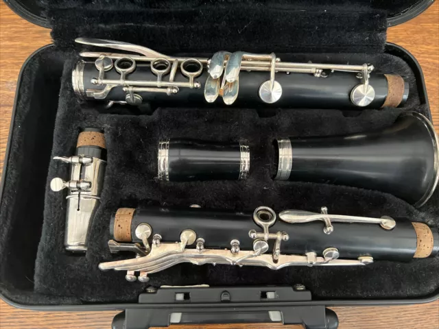 Yamaha Clarinet With Case