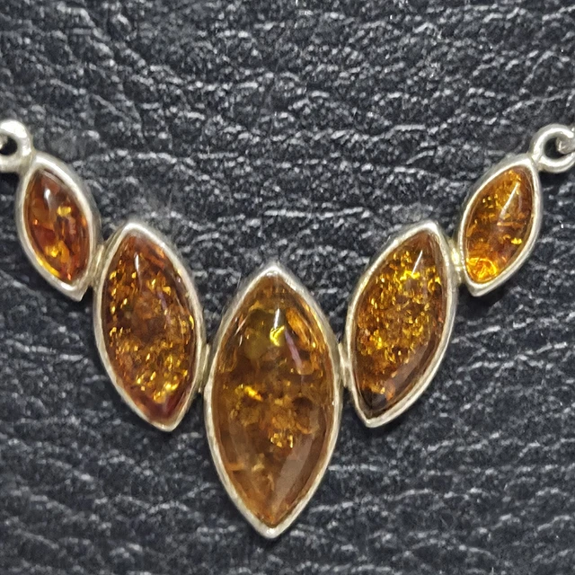 Collier Ancien En Argent Sterling 950 Avec Pendentif Ambre - Occasion En Bon état