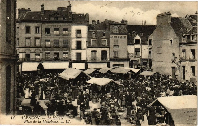 CPA AK Alencon (Orne) - Le Marche Place de la Madeleine (250083)