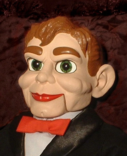 HAUNTED VENTRILOQUIST DOLL "EYES FOLLOW YOU" Creepy Slappy dummy puppet