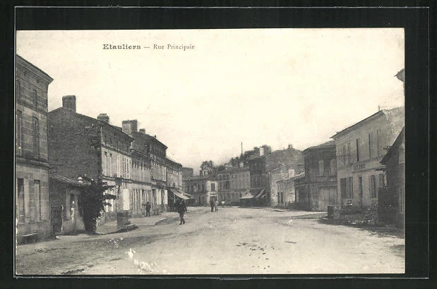 CPA Etauliers, Rue Principale, vue de la rue