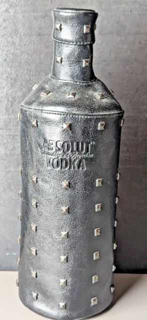 Absolute Vodka - Aboslut Skirt - Black - Skin Leather - Case - Collector -1 L