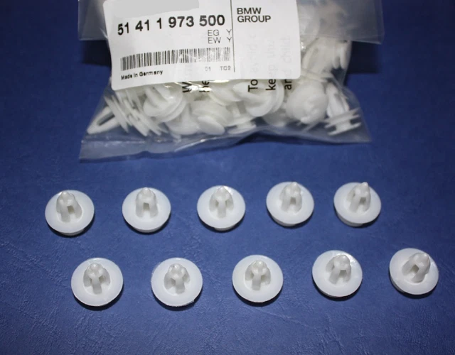10 X Door Trim Mounting Clips For BMW E23, E28, E30, E36, E46 – OEM 51411870718 Equivalent
