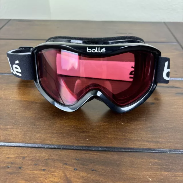 BOLLE SKI GOGGLES Black Frames Red Lenses Snowboard Adjustable Strap